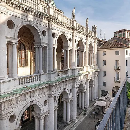 Palladiana, La Vista Di 维琴察